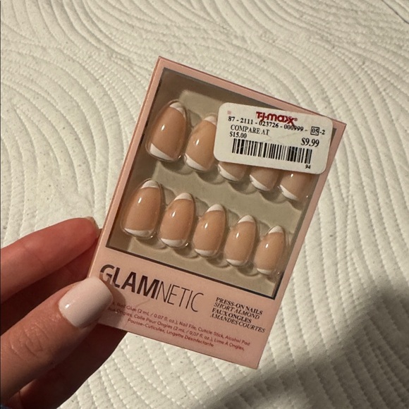 NIB GLAMNETIC PRESS ON NAILS - Picture 4 of 5